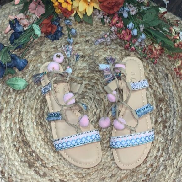 Boho sandals size 10 never worn - Picture 2 of 7